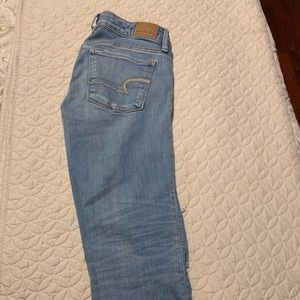 AMERICAN EAGLE JEANS